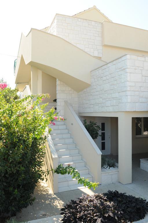 Pavlic Apartments Betina  Luaran gambar