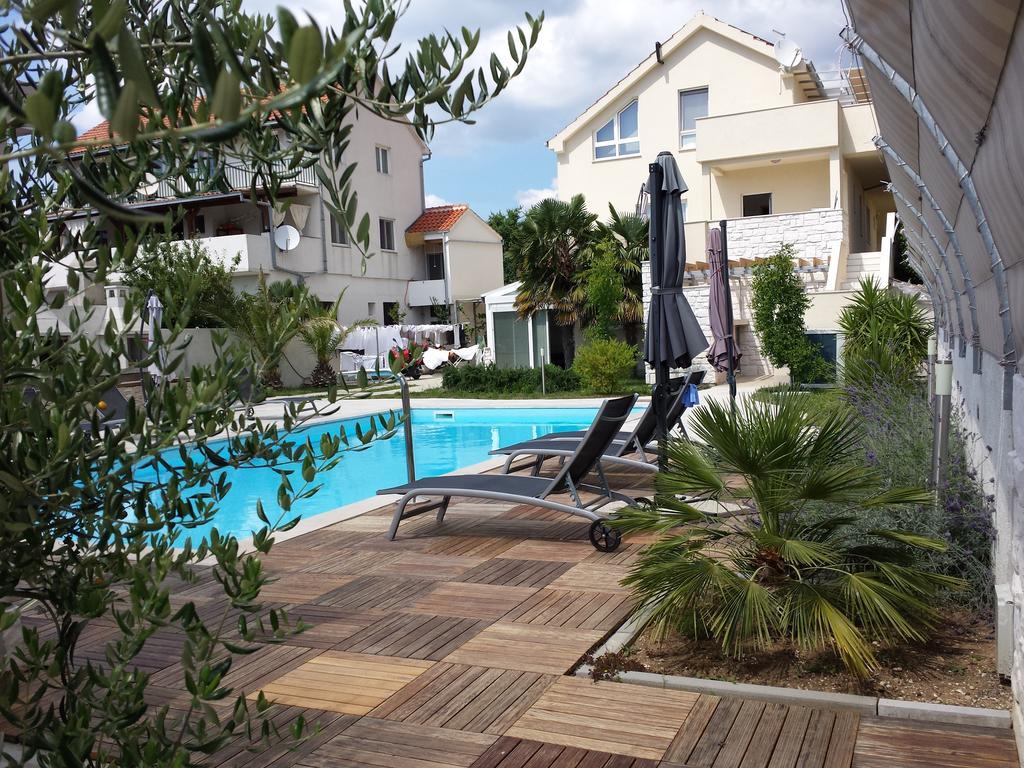 Pavlic Apartments Betina  Luaran gambar