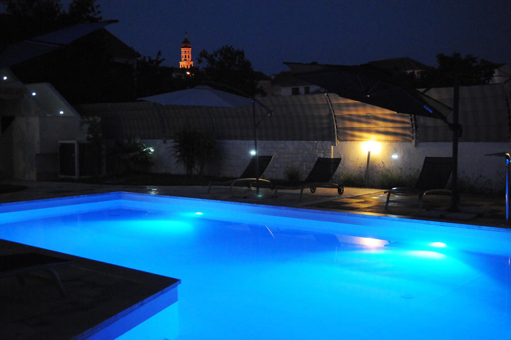 Pavlic Apartments Betina  Luaran gambar