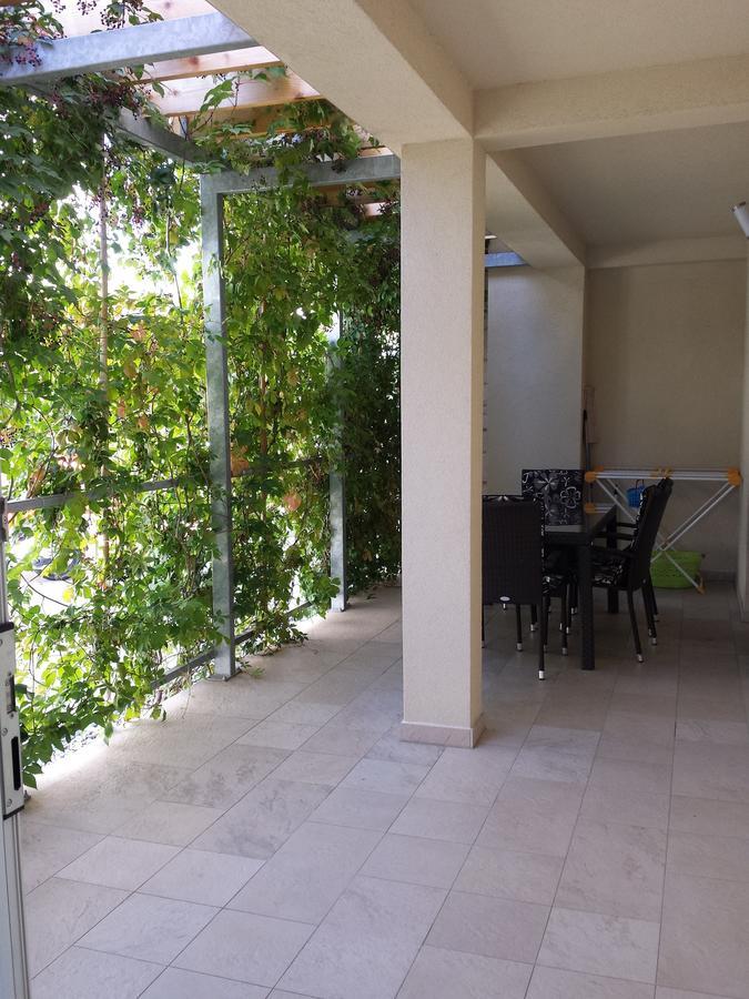 Pavlic Apartments Betina  Luaran gambar