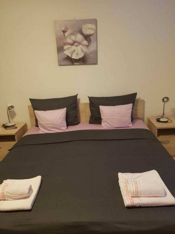 Pavlic Apartments Betina  Luaran gambar