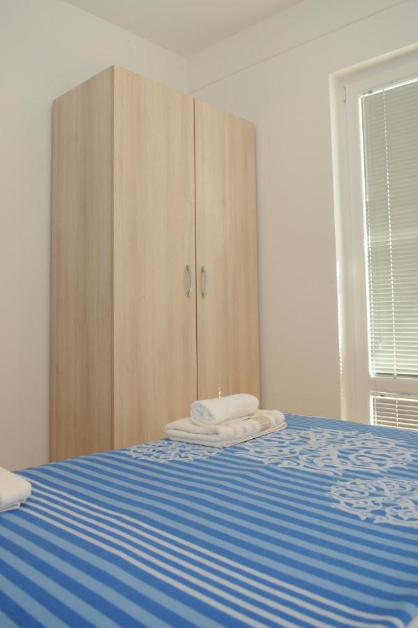 Pavlic Apartments Betina  Luaran gambar